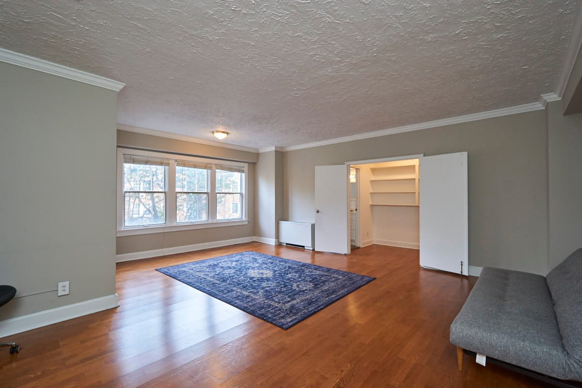 Primary Photo - 3901 Cathedral Ave NW