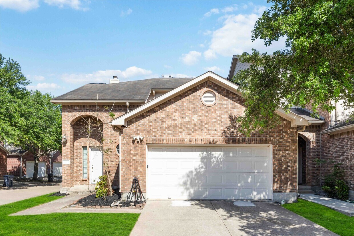 Foto principal - 3703 Ashford Villa Ln