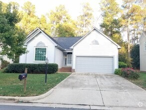 Building Photo - 218 Trailview Dr