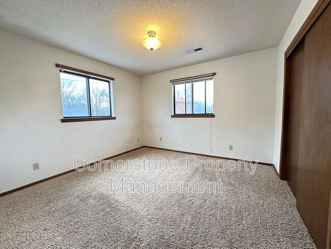 Foto del edificio - 2736 4th Ave N