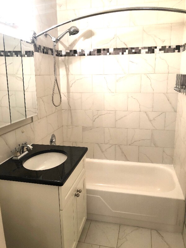 Foto del edificio - 8894 Knight Ave