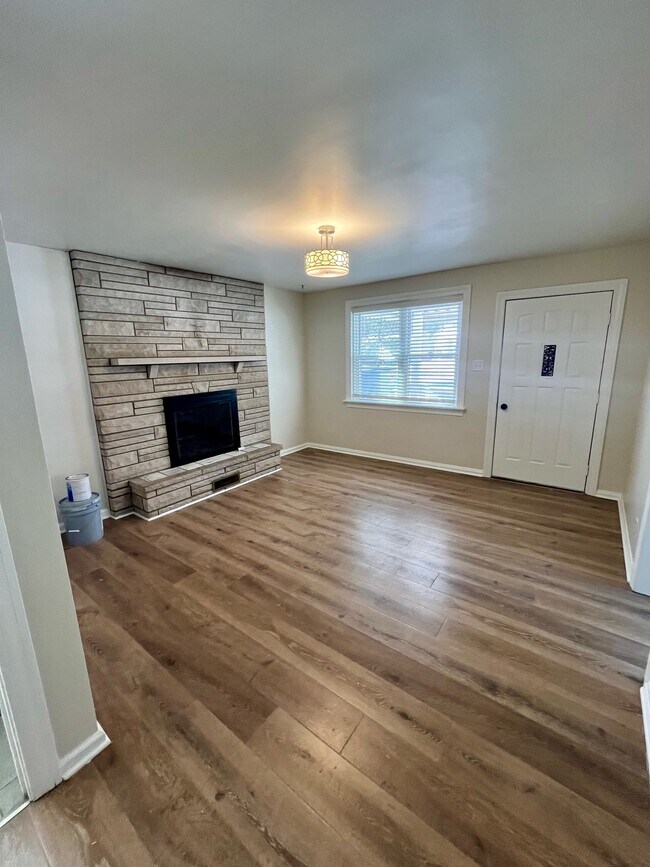 Foto del edificio - 161 Bosstick Ave