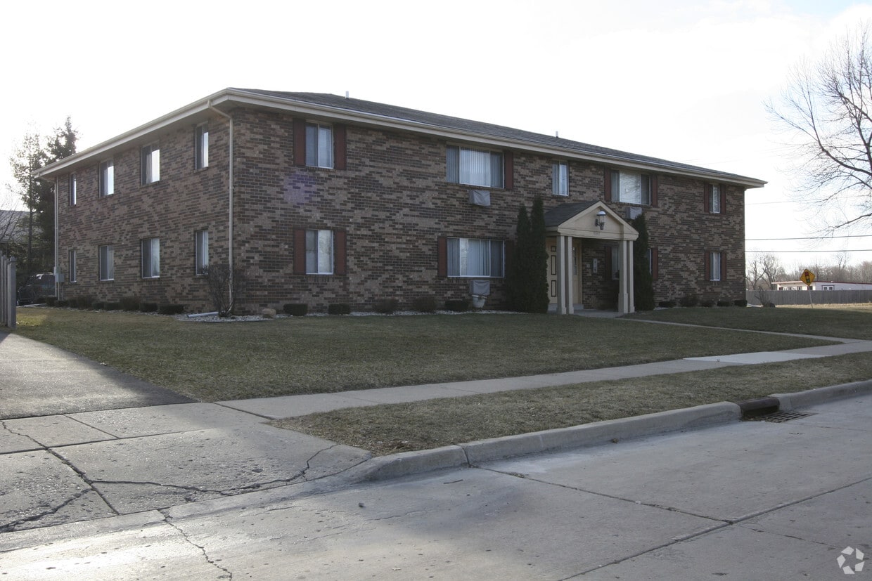 Primary Photo - 9047 15th Ave