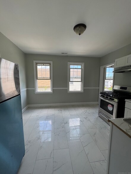 Building Photo - 63 Lombard St