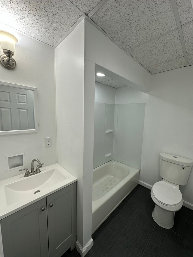 Building Photo - 1211 Pittston Ave