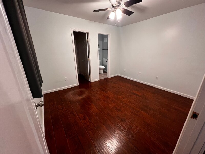 Foto del edificio - 6915 W Main St