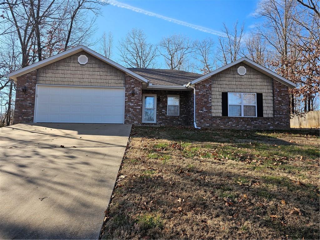 33 Skipton Dr, Bella Vista, AR 72714 House Rental in Bella Vista, AR