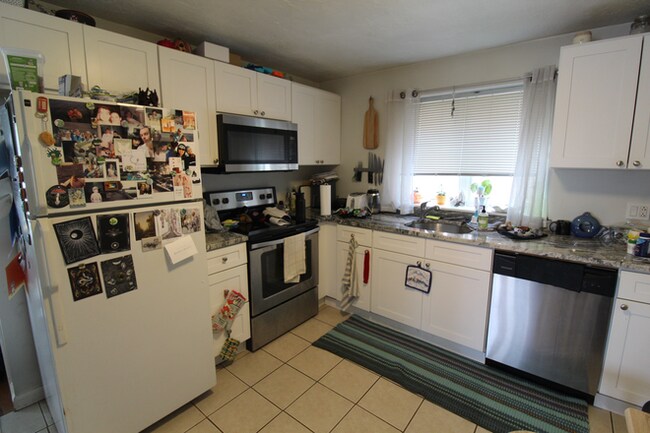 Foto del edificio - 2.0 bedroom in Somerville Massachusetts 02145