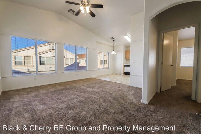 Foto del edificio - 2 br, 2 bath House - 5944 Trickling Descen...