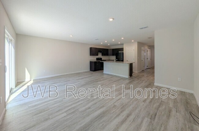 Building Photo - 8236 Halls Hammock Ct
