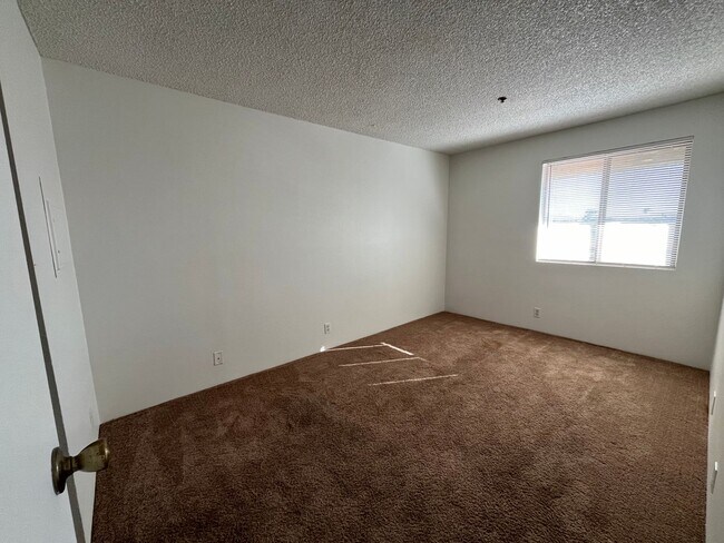 Foto del edificio - 1 Bedroom 1 Bathroom Condo unit Near Las Vegas Strip!