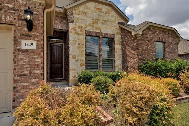 Building Photo - 645 Clear Springs Hollow
