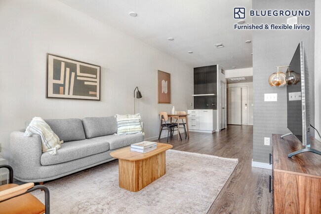 Foto del edificio - 2600 Lawrence St