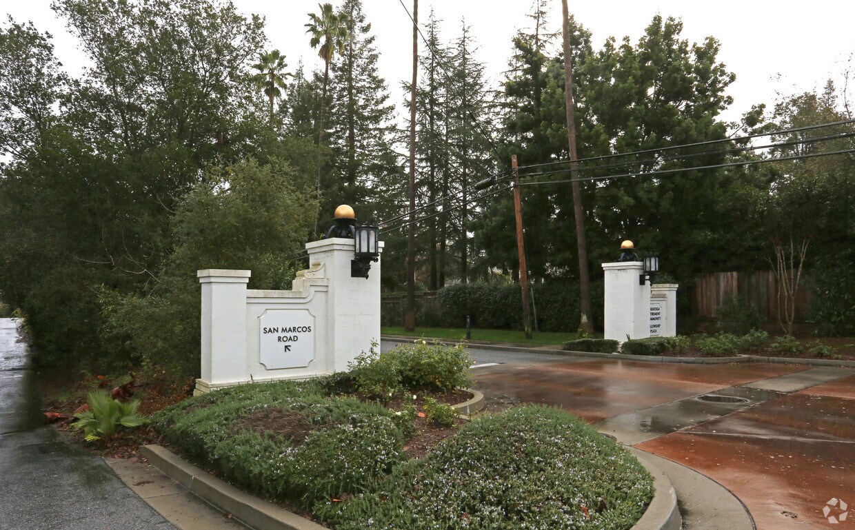 Foto del edificio - Fellowship Plaza