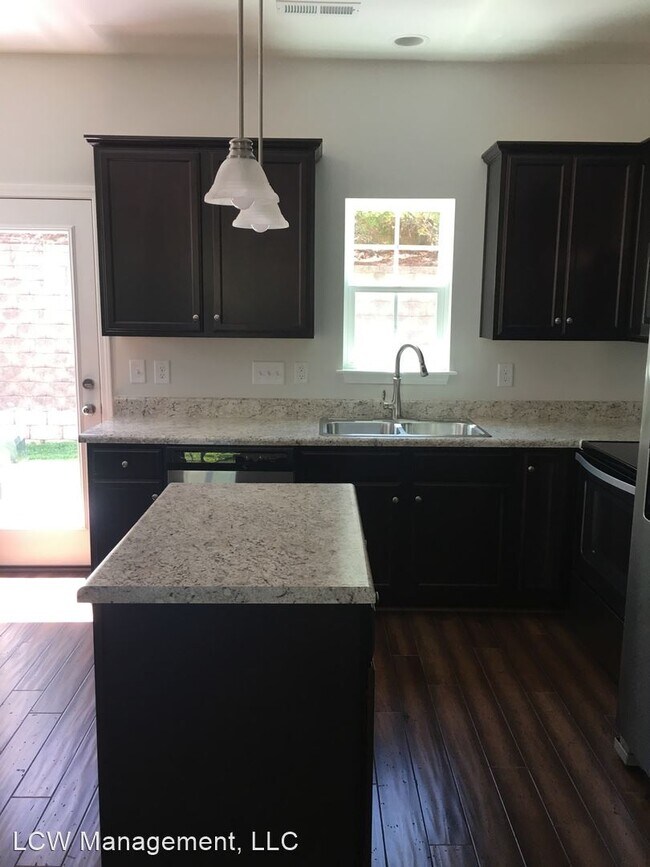 Building Photo - 3 br, 2.5 bath House - 5343 Farm House Trail