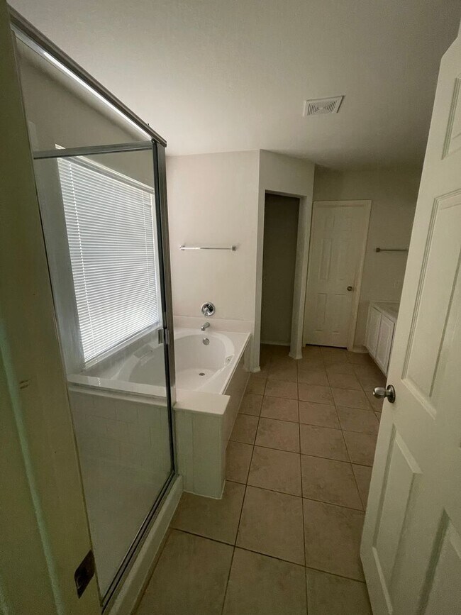 Foto del edificio - 8532 Orleans Ln