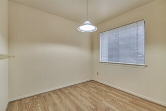 Building Photo - 3500 Tangle Brush Dr