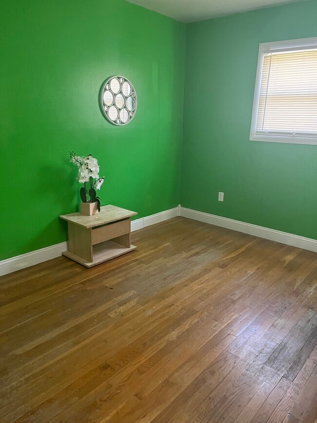Foto del edificio - 8410 Richville Dr
