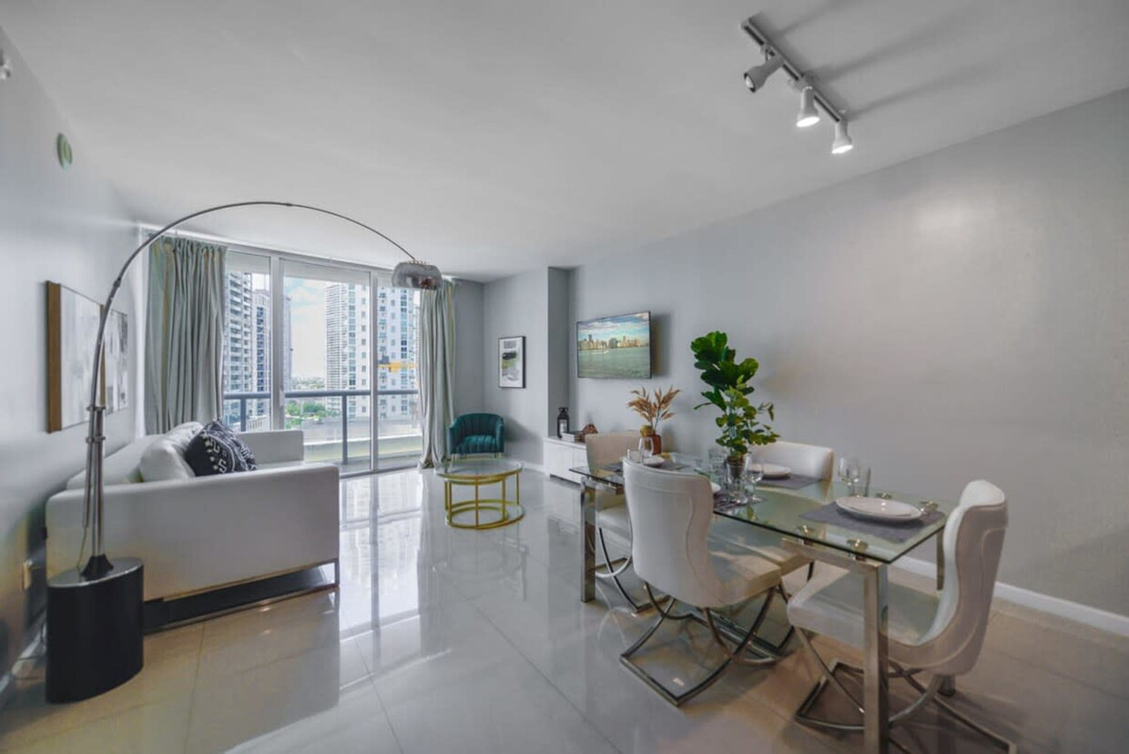 Foto principal - 485 Brickell Ave