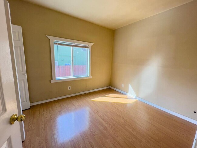 Foto del edificio - 1722 37th Ave