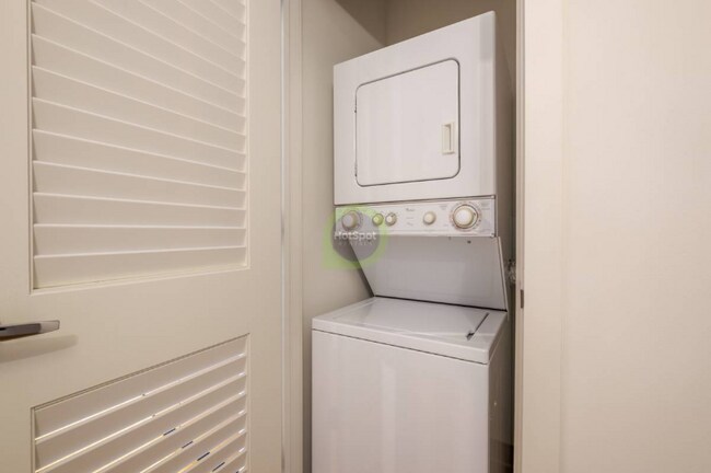 Foto del edificio - 156 W Kinzie St