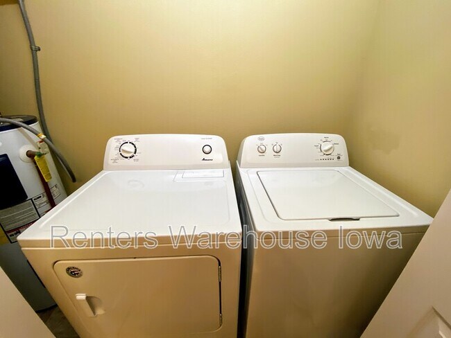 Foto del edificio - 2000 Meadow Ct