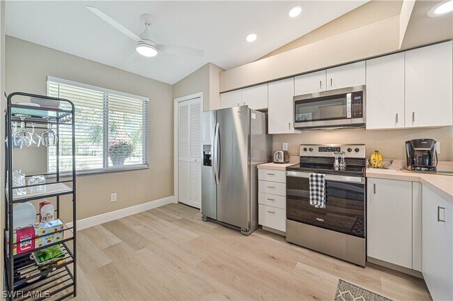 Building Photo - 7360 Glenmoor Ln