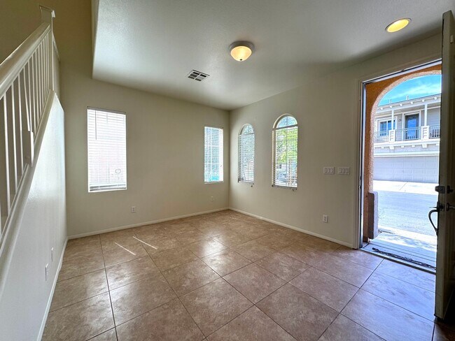 Building Photo - 9876 Iris Valley St
