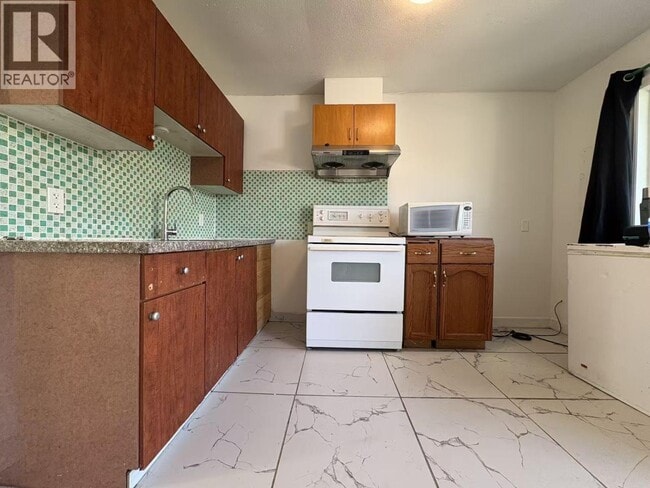 Photo du bâtiment - 232xx Dewdney Trunk Rd