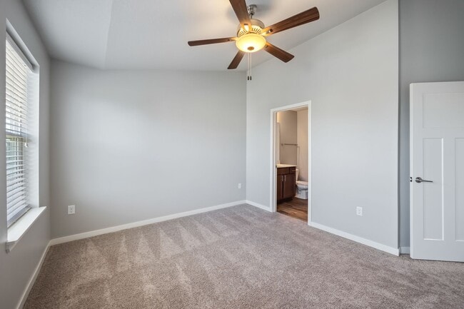 Interior Photo - Cove at Kettlestone Townhomes