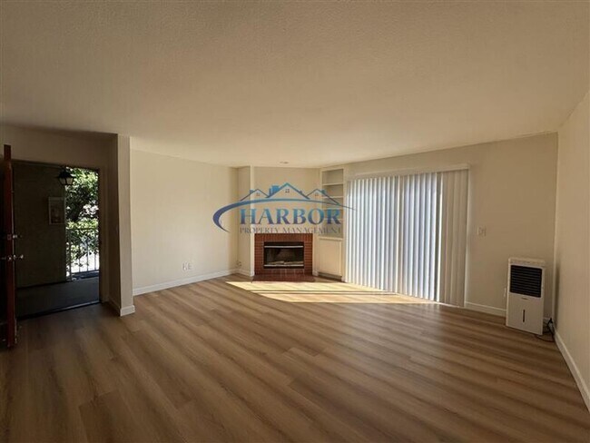 Foto del edificio - 961 W 1st St