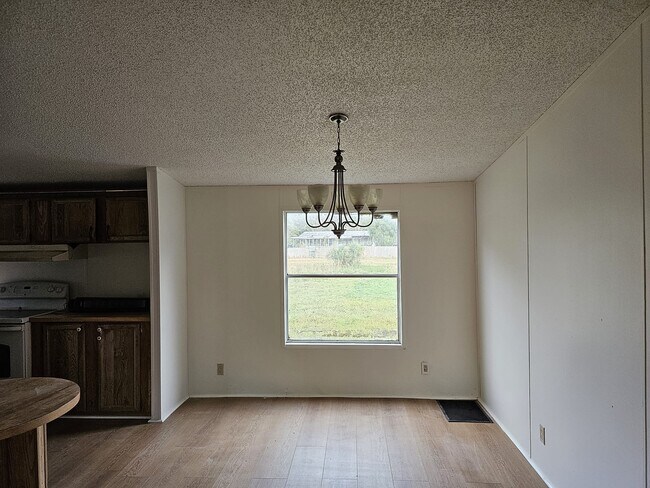 Building Photo - 124 Bland Rd
