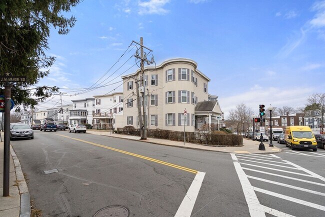 Building Photo - 438 Washington St