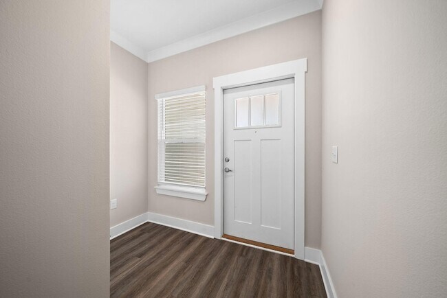 Building Photo - 222 N Sand Palm Rd