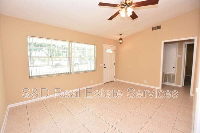 Building Photo - 612 Lake Ned Rd