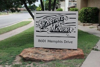 Building Photo - 8601 Memphis Dr