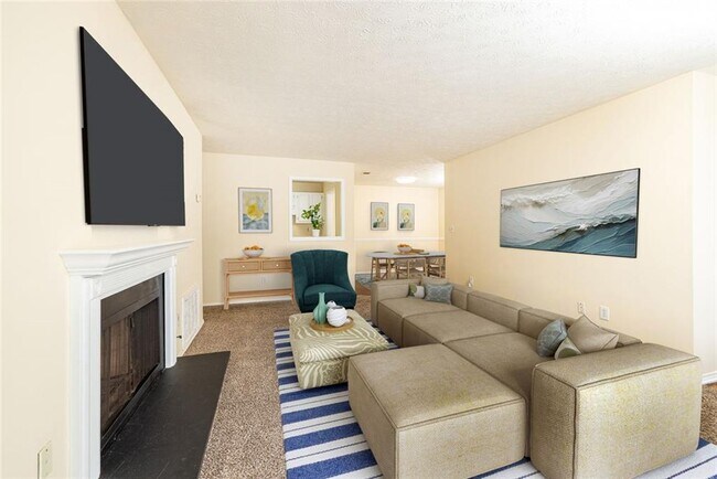 Building Photo - 910 Augusta Dr