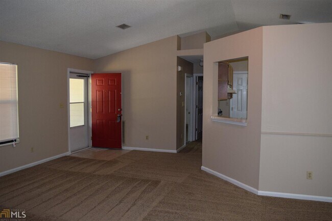 Building Photo - 126 Creekwood Cir