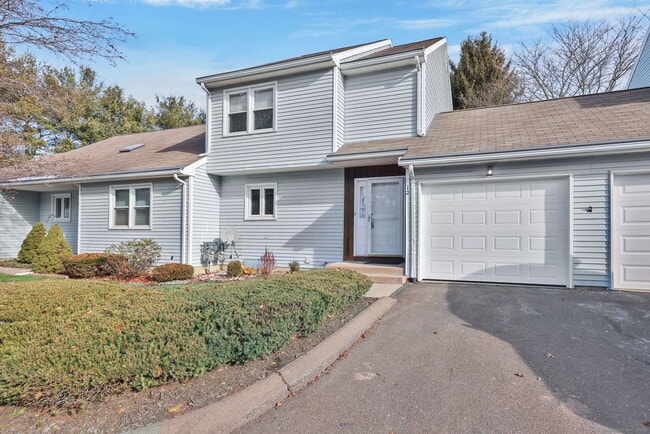 Foto del edificio - 12 Kevin Dr