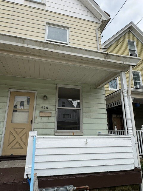 Building Photo - 426 Eleanor St