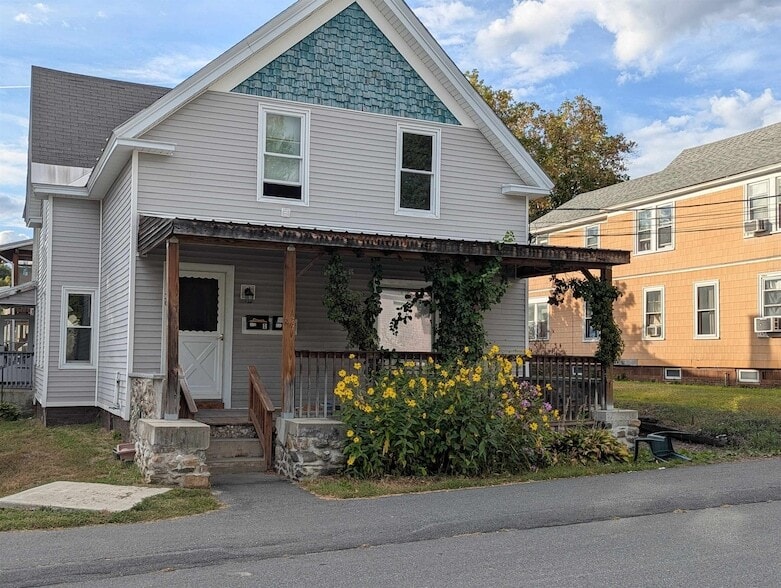 Photo - 20 Chellis Street Unit 2