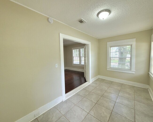 Foto del edificio - 217 Brandywine Rd