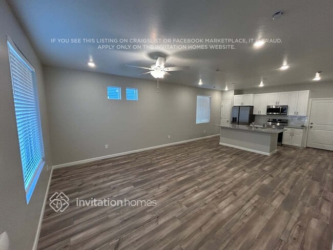 Building Photo - 114 N Riverside Dr