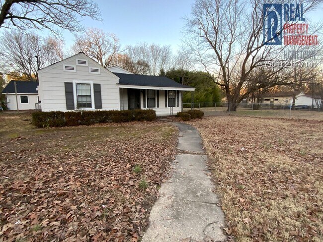 Building Photo - 4820 W 29th-