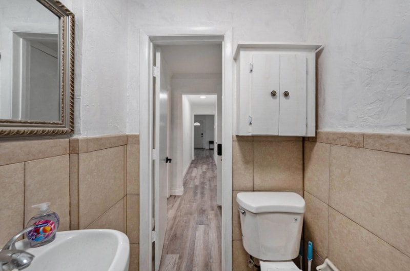 Building Photo - 3216 71st Ave N