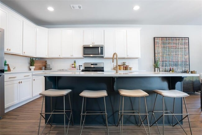 Building Photo - 93 Little Magnolia Ln