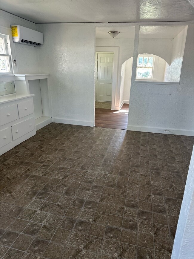 Foto del edificio - 825 S Maryland St