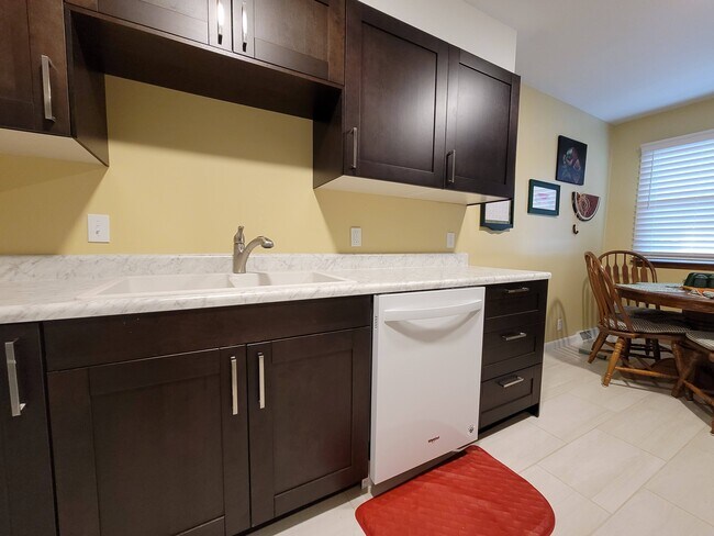 Cocina - 3306 Briar Oak St