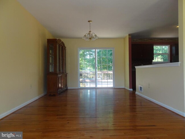 Building Photo - 1511 Pullman Dr