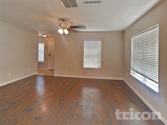 Foto del edificio - 112 Drover Ridge Rd